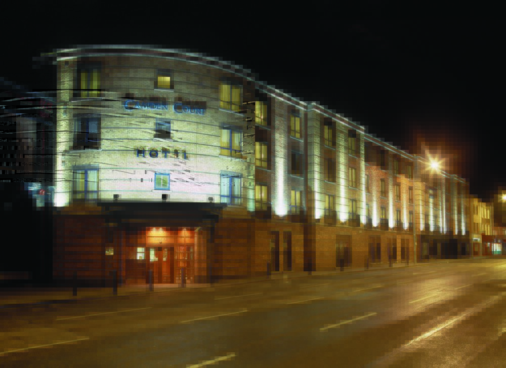 Camden Court Hotel Дъблин Екстериор снимка