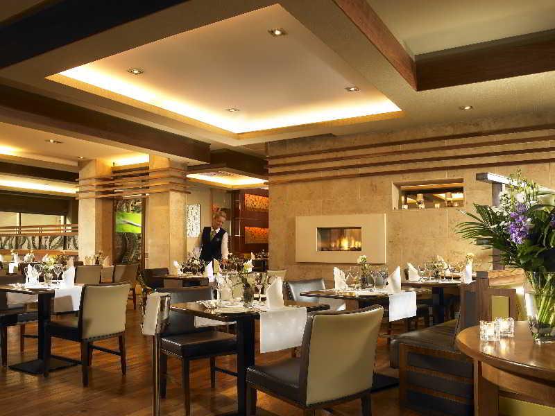 Camden Court Hotel Дъблин Екстериор снимка