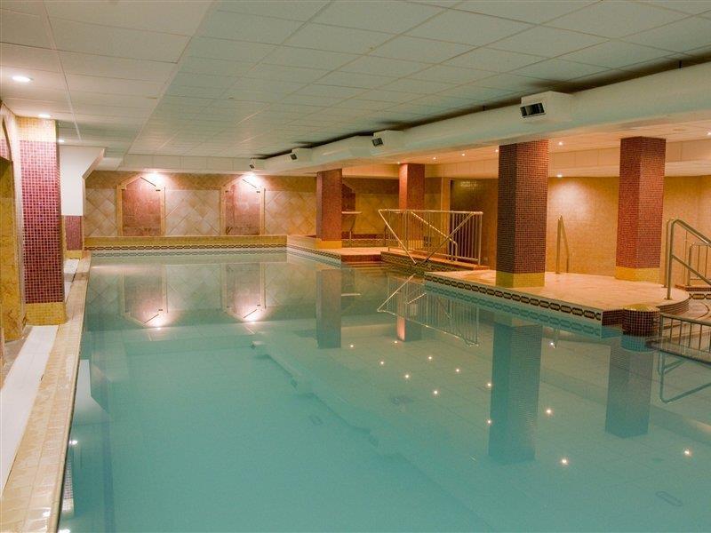 Camden Court Hotel Дъблин Екстериор снимка
