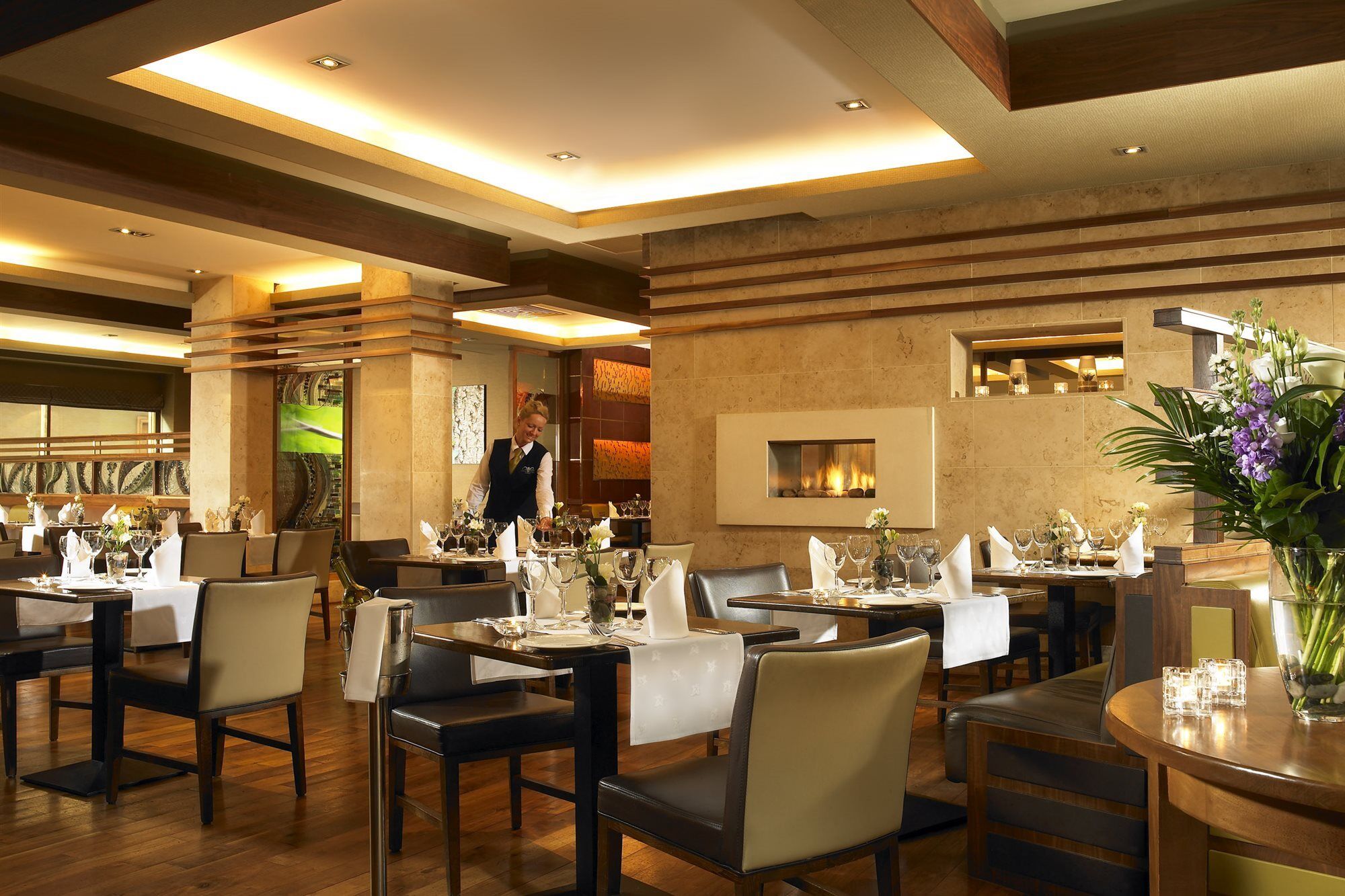 Camden Court Hotel Дъблин Екстериор снимка
