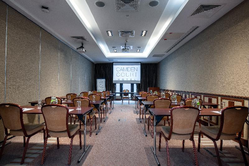 Camden Court Hotel Дъблин Екстериор снимка